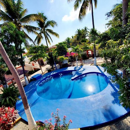 Hotel Oasis Melaque Сан Патрисио Мелаке Екстериор снимка
